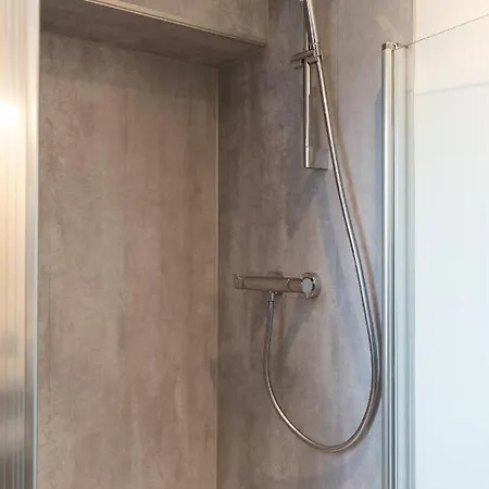 R3 T2 Centre Historique Apartment